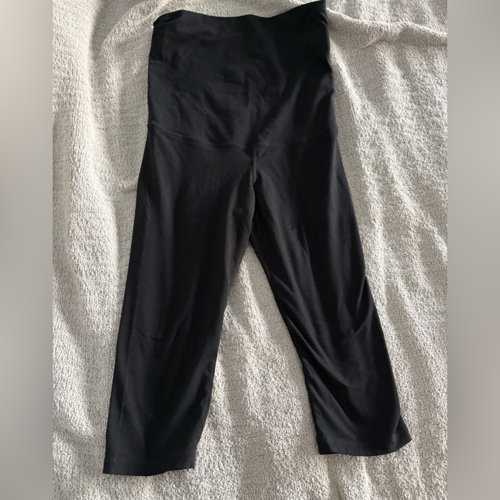Kindred Braverly Maternity Crop Leggings